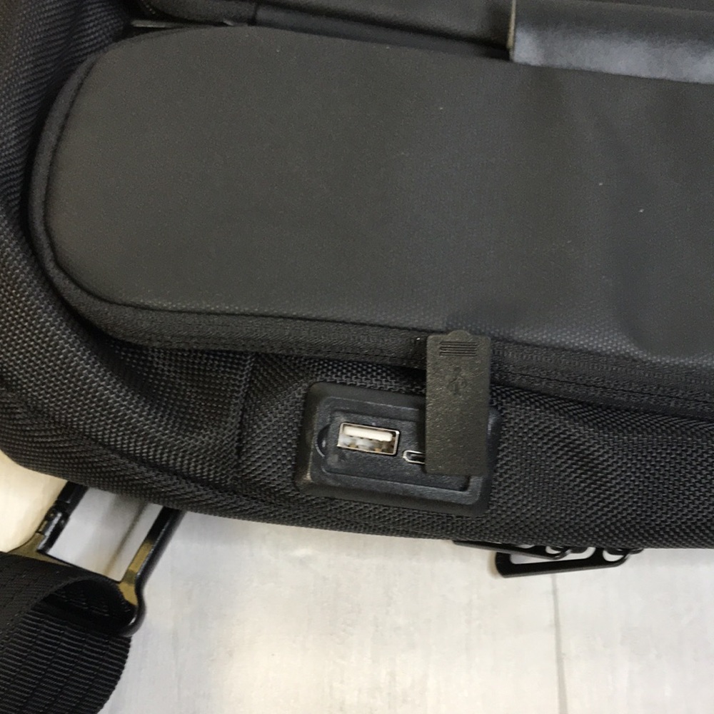 Backpack with one strap Mark Ryden - Picture 9 of 12